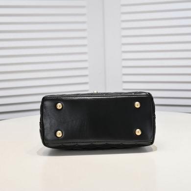 1:1 Replica Chanel Bags 92990 22X14X9cm WO