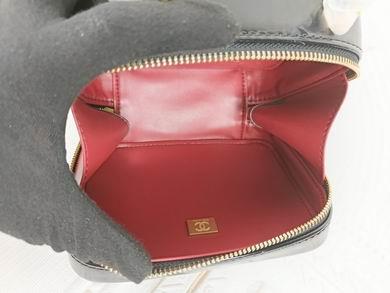 1:1 Replica Chanel Bags 223 17X13cm WO 4色