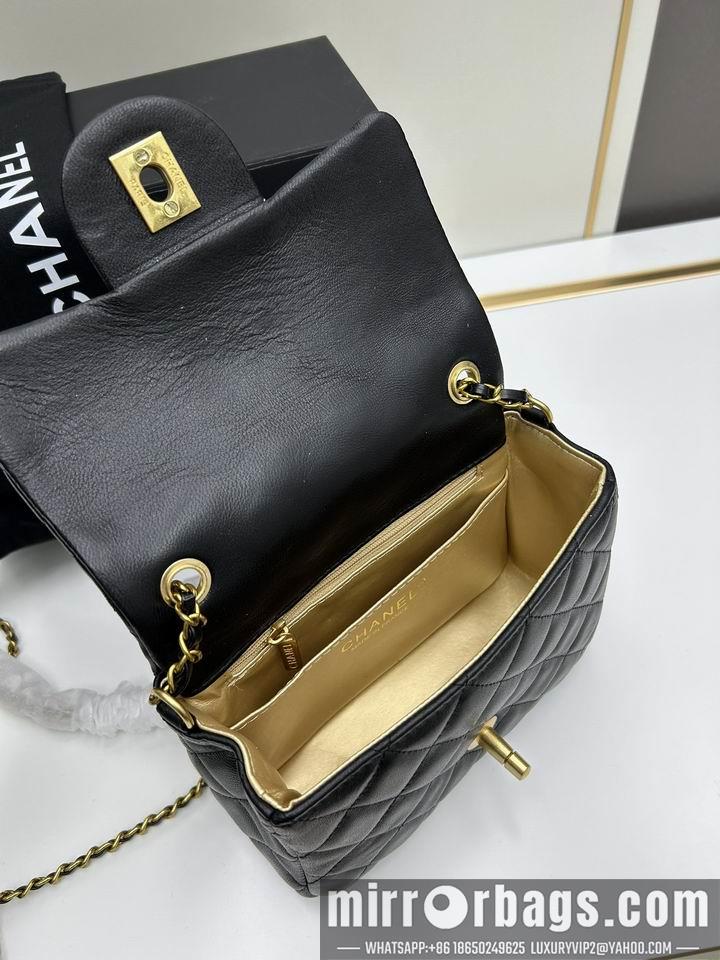 1:1 Replica Chanel Bags Chanel 5112 13x18x7cm jj