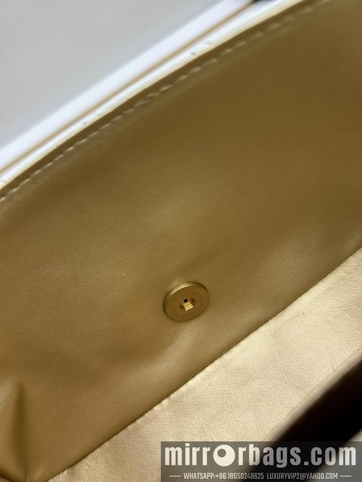 1:1 Replica Chanel Bags Chanel 5111 14x20x8cm jj2