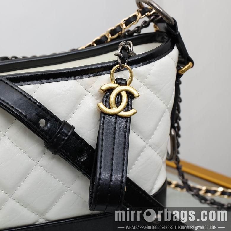 1:1 Replica Chanel Bags 6683 20cm YG 2colour