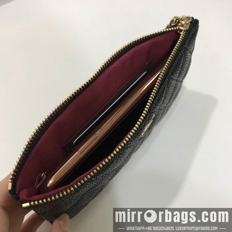 1:1 Replica Chanel Bags 50169 18.5X11cm YG 2colour