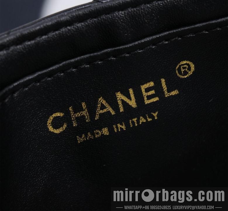 1:1 Replica Chanel Bags 8860 13X19X7cm XMY 4