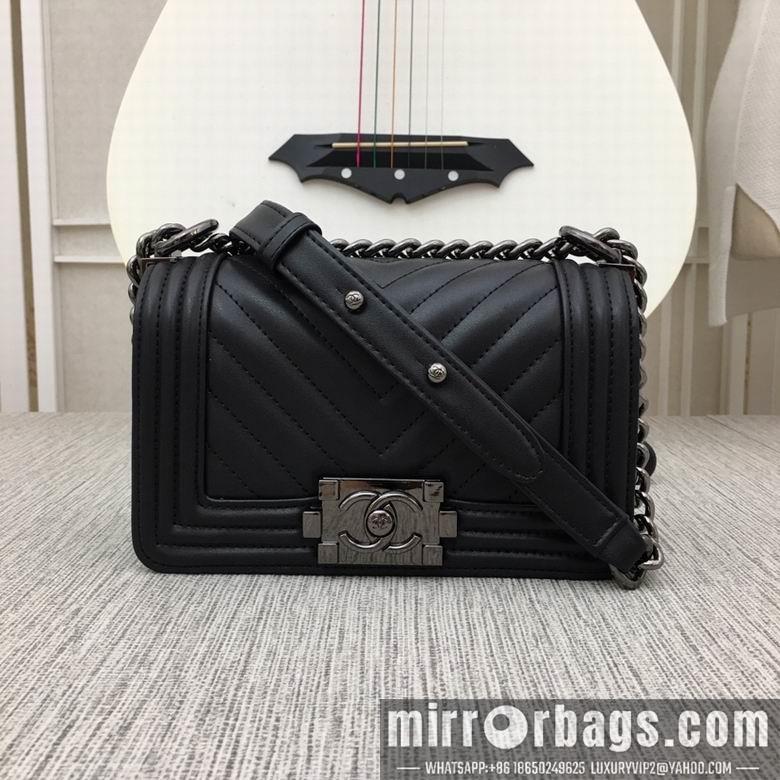 1:1 Replica Chanel Bags 67085 20X12X7.5cm XMY 17