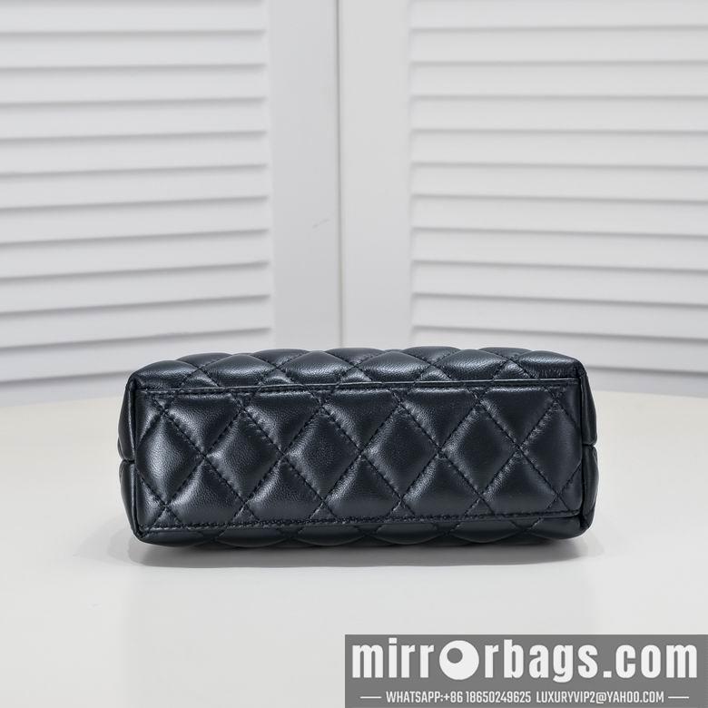 1:1 Replica Chanel Bags 6170 19X13X7cm WO 5