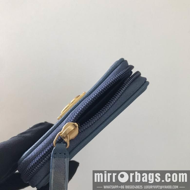1:1 Replica Chanel Bags 80602 11X7.5cm YG 5
