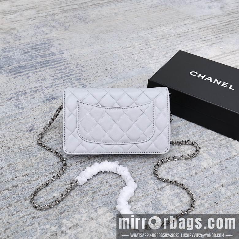 1:1 Replica Chanel Bags 33814 19cm YG 11