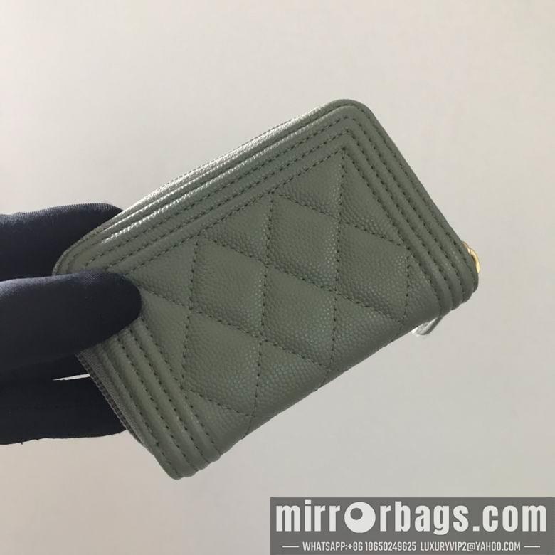 1:1 Replica Chanel Bags 80602 11X7.5cm YG 4