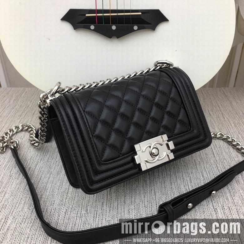 1:1 Replica Chanel Bags 67085 20X12X7.5cm XMY 12