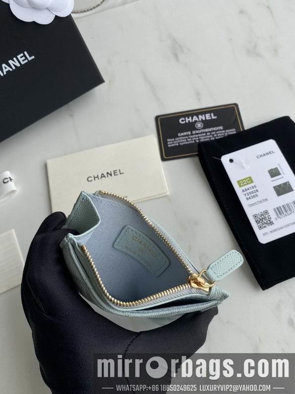 1:1 Replica Chanel Bags A84105 9X11.5cm YG 4