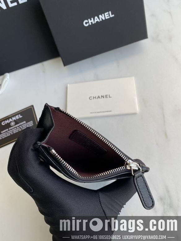 1:1 Replica Chanel Bags A84105 9X11.5cm YG 5