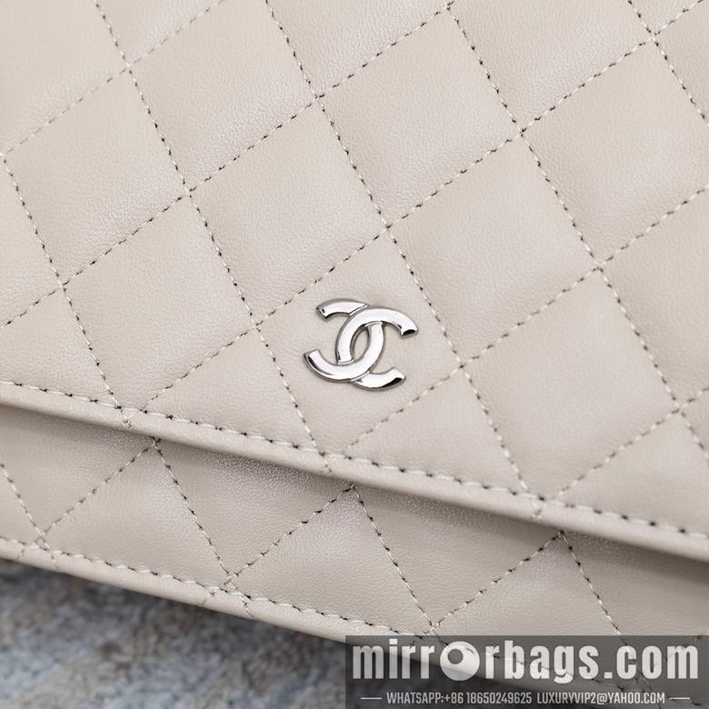 1:1 Replica Chanel Bags 33814 19cm YG 13