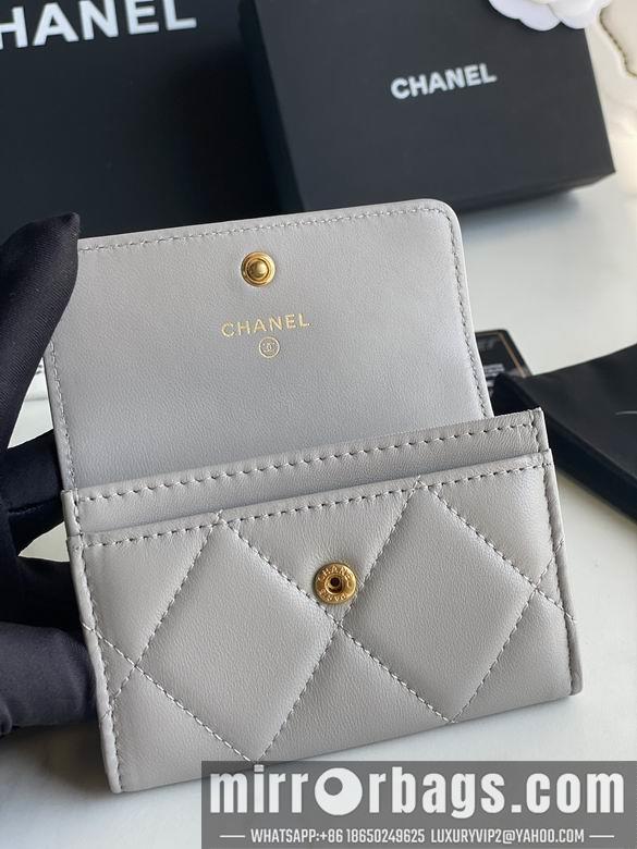 1:1 Replica Chanel Bags AP1790 11X8.5X3cm YG 4