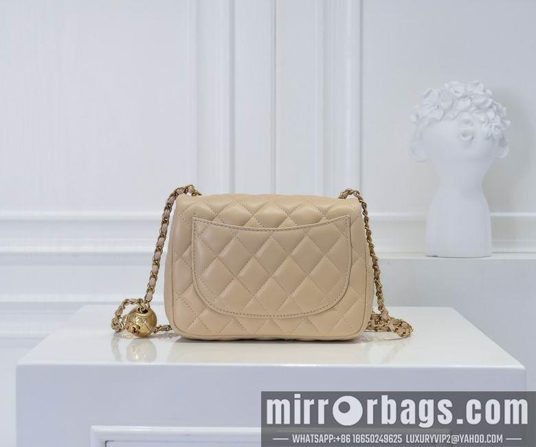 1:1 Replica Chanel Bags 9021 18X13X7cm XMY 4