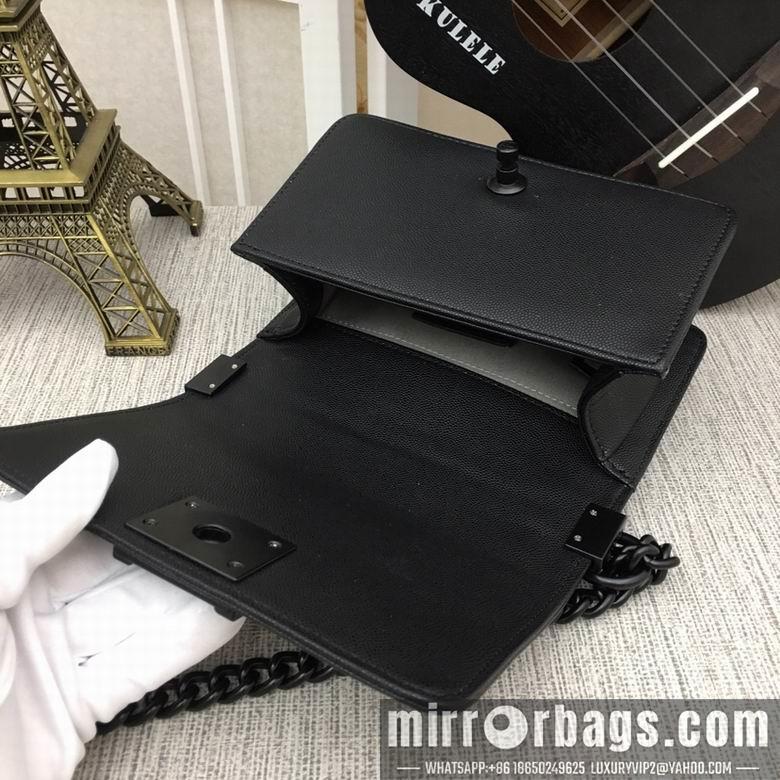 1:1 Replica Chanel Bags 67085 20X12X7.5cm XMY 23