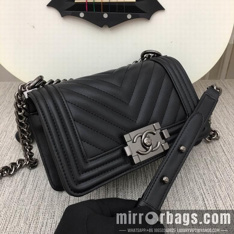 1:1 Replica Chanel Bags 67085 20X12X7.5cm XMY 17