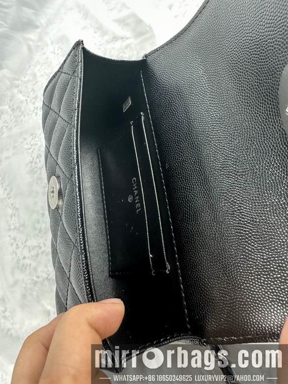 1:1 Replica Chanel Bags 739 19X10X4.5cm WO 2