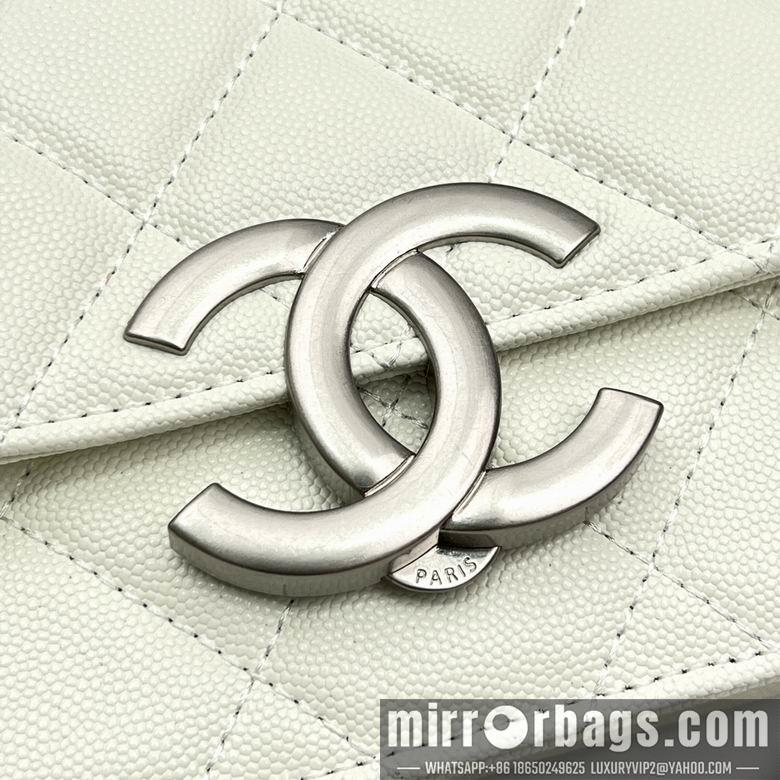 1:1 Replica Chanel Bags 6809 20X11X6cm YG 2