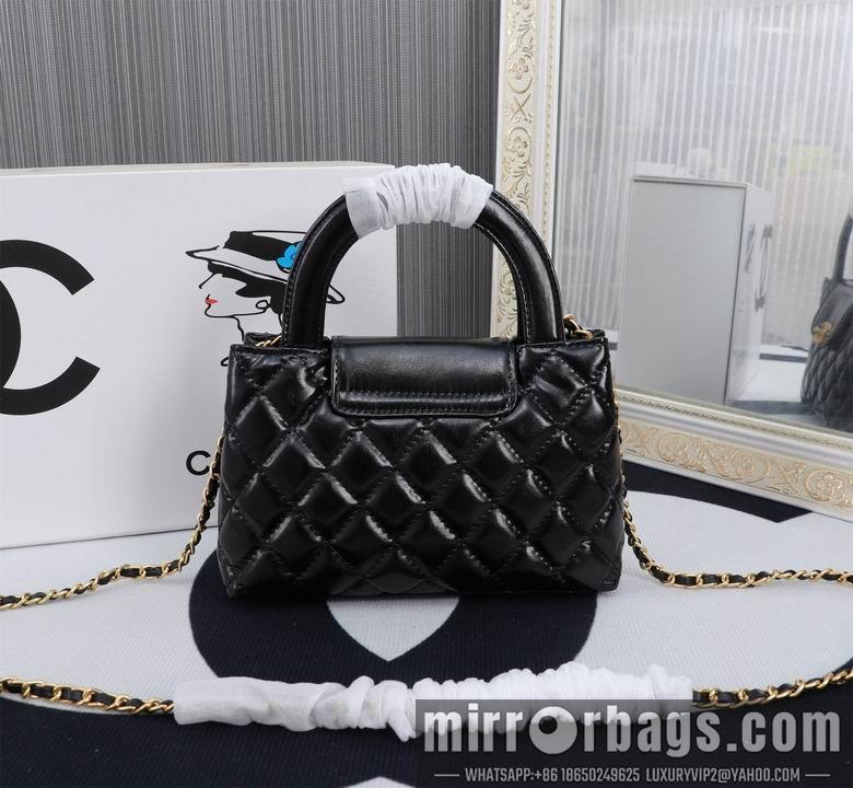 1:1 Replica Chanel Bags 8860 13X19X7cm XMY 4