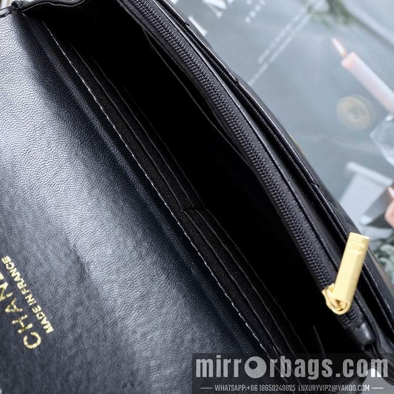 1:1 Replica Chanel Bags 33816 20x14x4.5cm YG 5