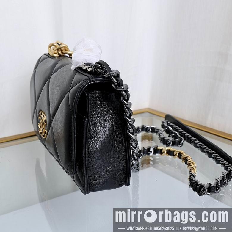 1:1 Replica Chanel Bags 33816 20x14x4.5cm YG 5