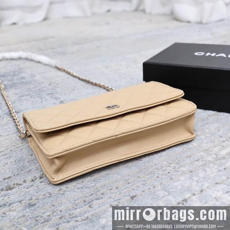 1:1 Replica Chanel Bags 33814 19cm YG 5