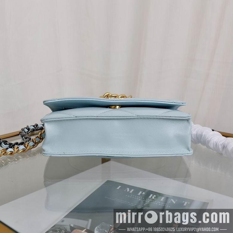 1:1 Replica Chanel Bags 33816 20x14x4.5cm YG 3