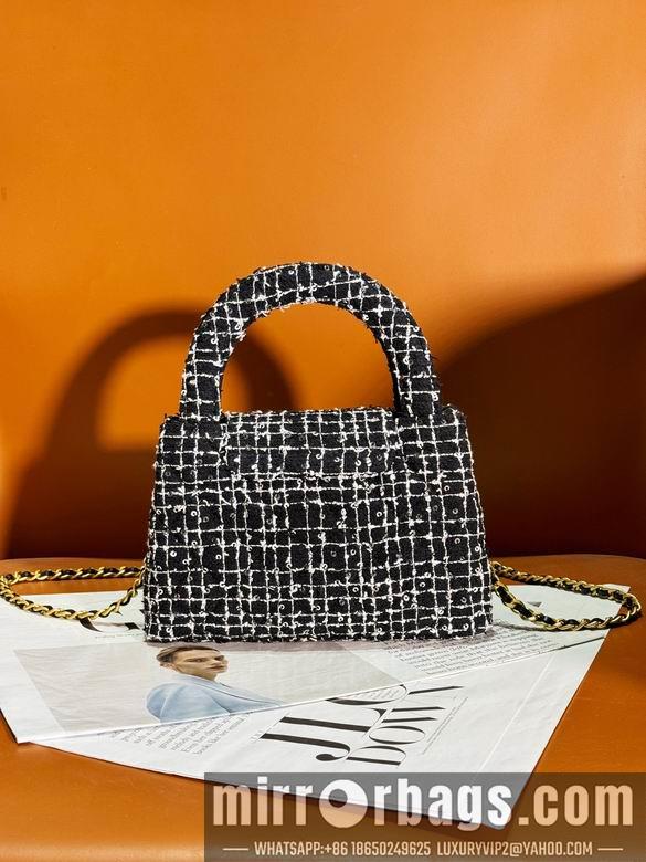 1:1 Replica Chanel Bags AS4416 13X19X7cm WO 9