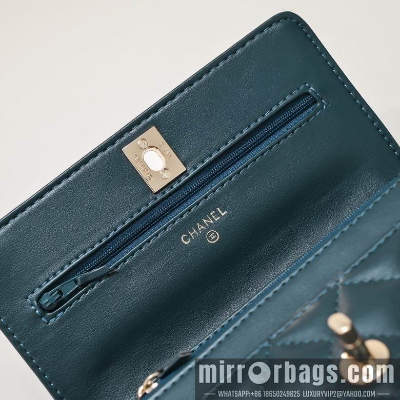 1:1 Replica Chanel Bags 33814 19X12X4.5cm WO 3