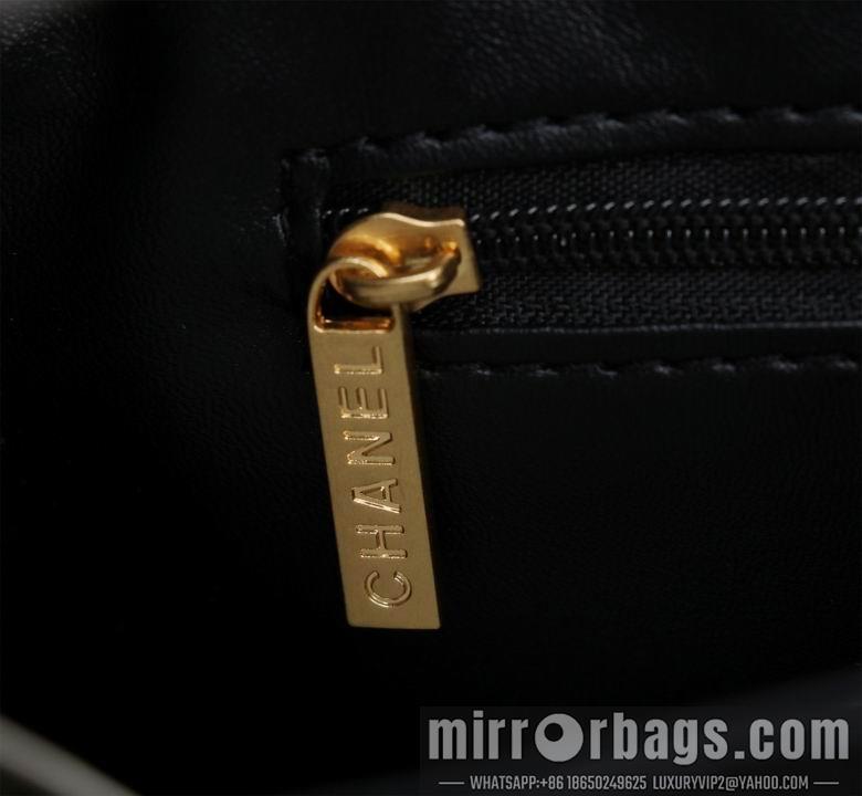 1:1 Replica Chanel Bags 8860 13X19X7cm XMY 4