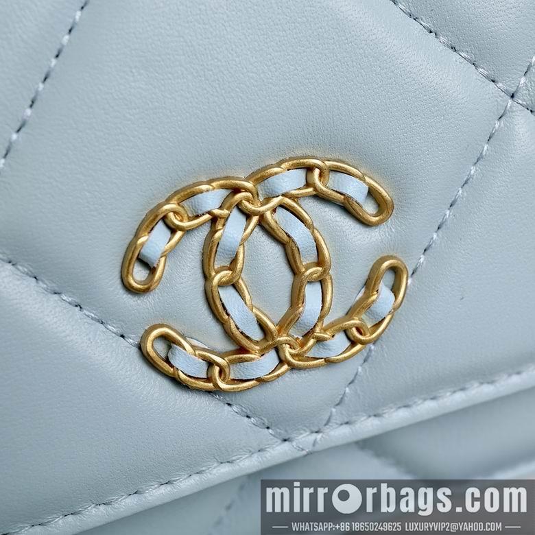 1:1 Replica Chanel Bags 33816 20x14x4.5cm YG 3