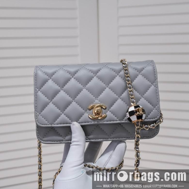 1:1 Replica Chanel Bags 33814 19X12X4.5cm WO 6
