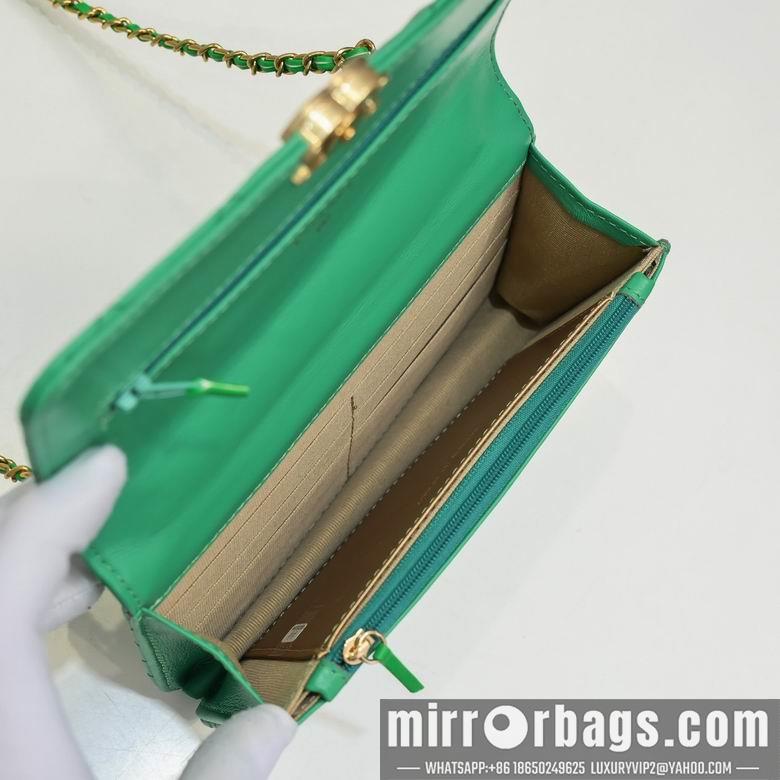 1:1 Replica Chanel Bags A33814-2 19X12X4cm WO