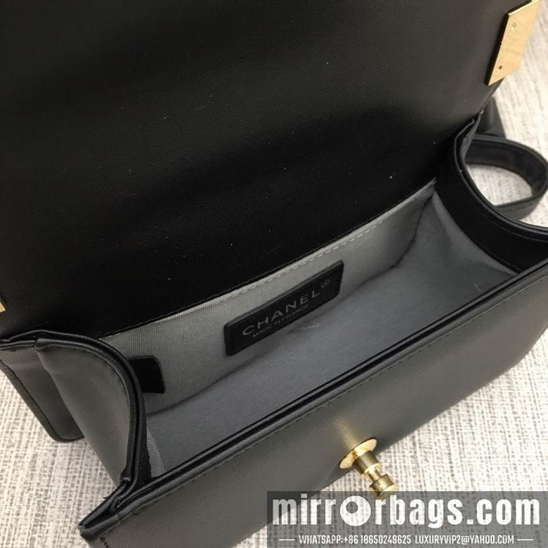 1:1 Replica Chanel Bags 67085 20X12X7.5cm XMY 18