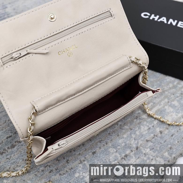 1:1 Replica Chanel Bags 33814 19cm YG 14