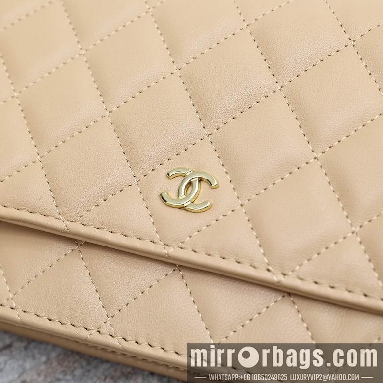 1:1 Replica Chanel Bags 33814 19cm YG 6