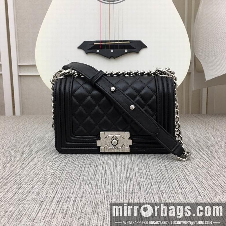 1:1 Replica Chanel Bags 67085 20X12X7.5cm XMY 12