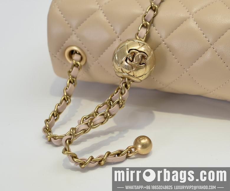 1:1 Replica Chanel Bags 9021 18X13X7cm XMY 4