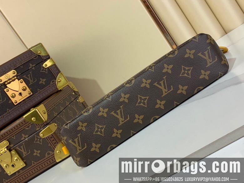 LV Replica Bags Voyage m13198 21x7.5x30cm gf2