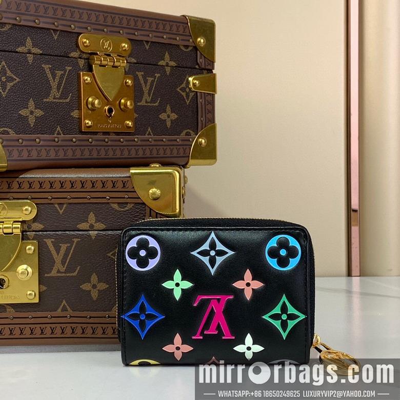 LV Replica Bags Clea m13829 11.5x8.5x2.2cm gf1