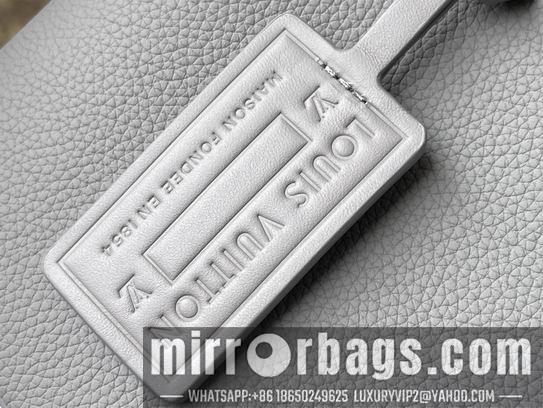 LV Replica Bags Aerogram M81029 30x22x5 cm gf