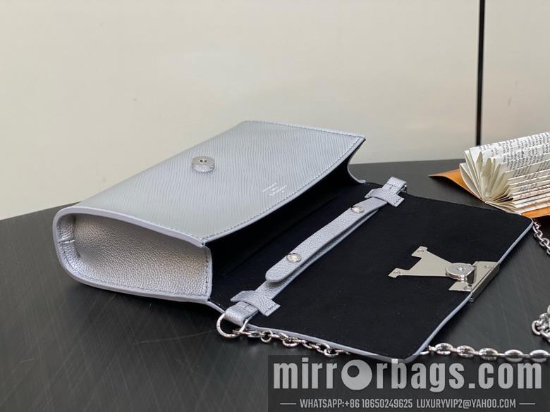 LV Replica Bags Louise M23756 22x14x5cm gf1