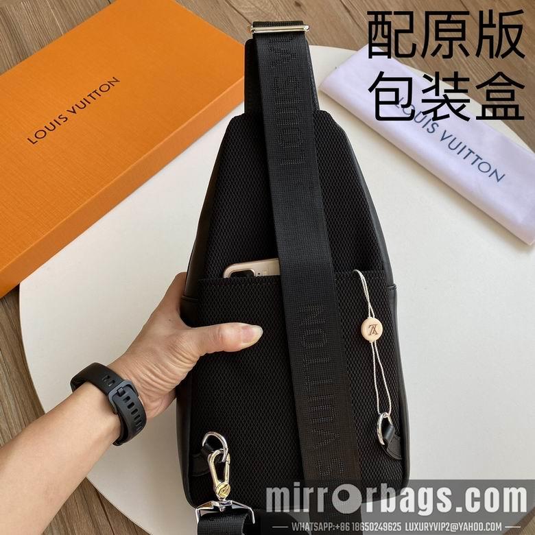 LV Replica Bags 1025 30X17X5cm