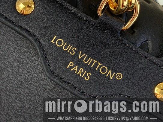 LV Replica Bags Backpack M13357 26x10x21cm gf