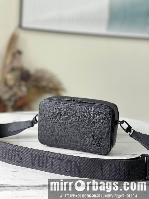 LV Replica Bags Alpha Wearable M59161 18.5x11x6.5cm gf