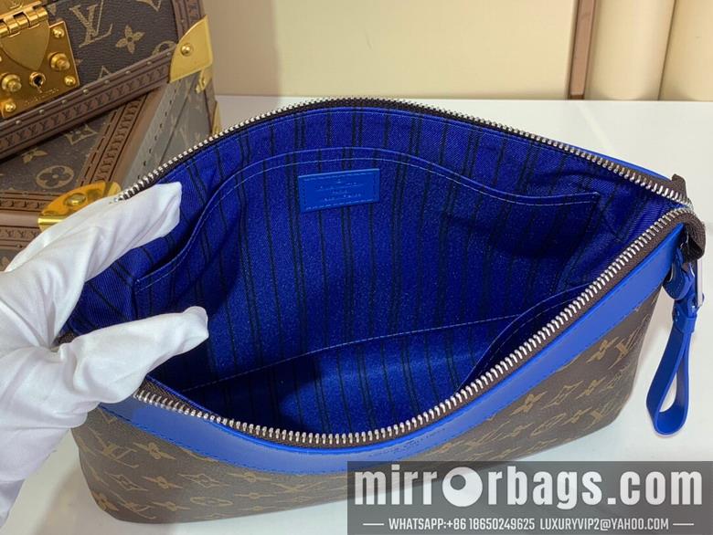 LV Replica Bags Voyage m13198 21x7.5x30cm gf