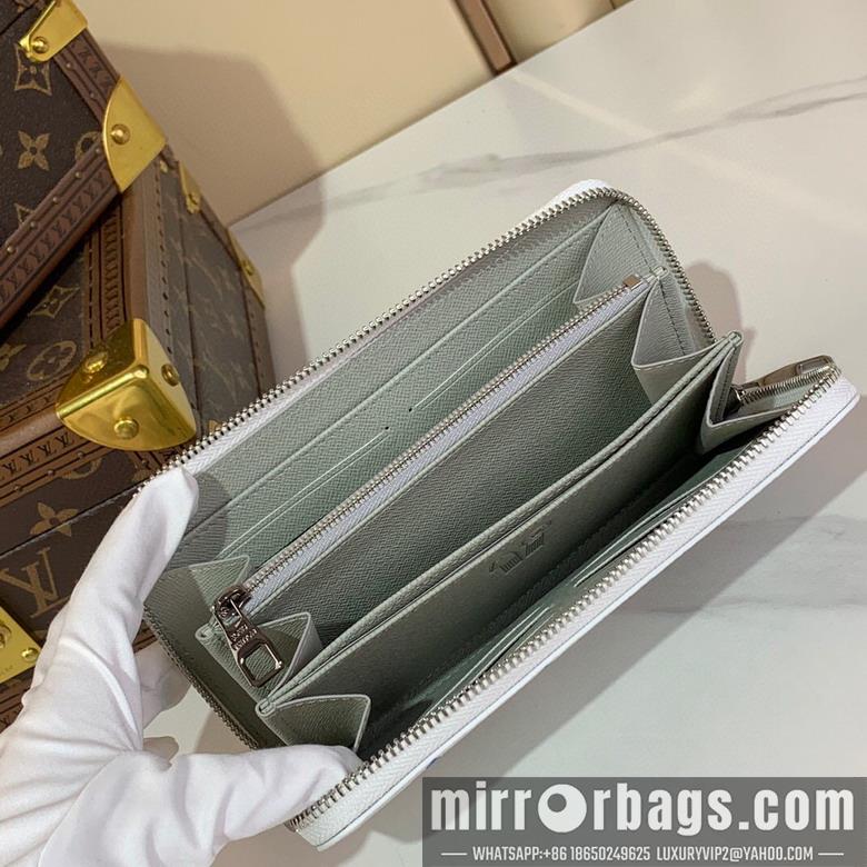 LV Replica Bags Zippy M13908 19.5x10.5x2.5cm gf