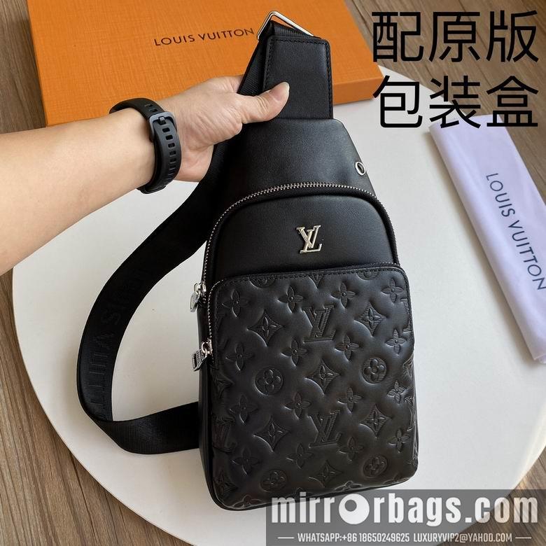 LV Replica Bags 1025 30X17X5cm
