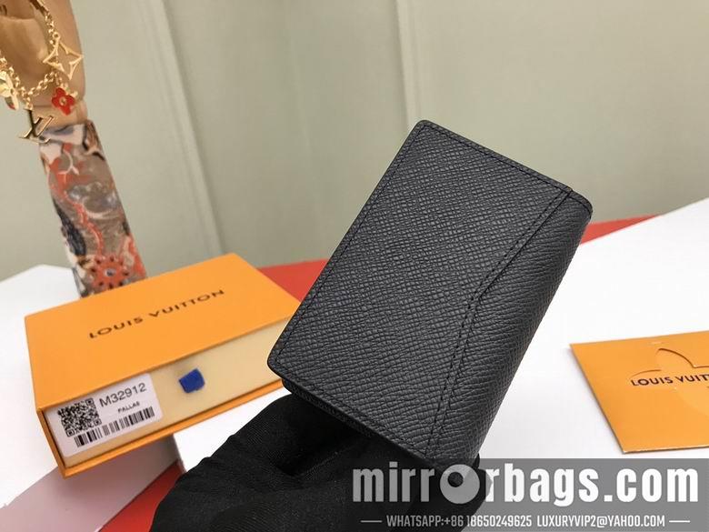 LV Replica Bags M32912 11X7cm