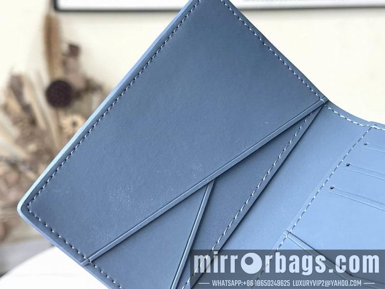 LV Replica Bags Aerogram M81028 8x11x1 cm gf